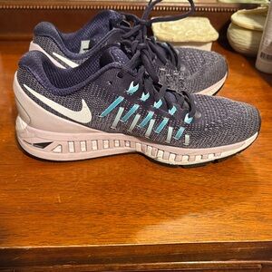 Nike Women's Athletic Shoes - Dark Purple and Light Blue